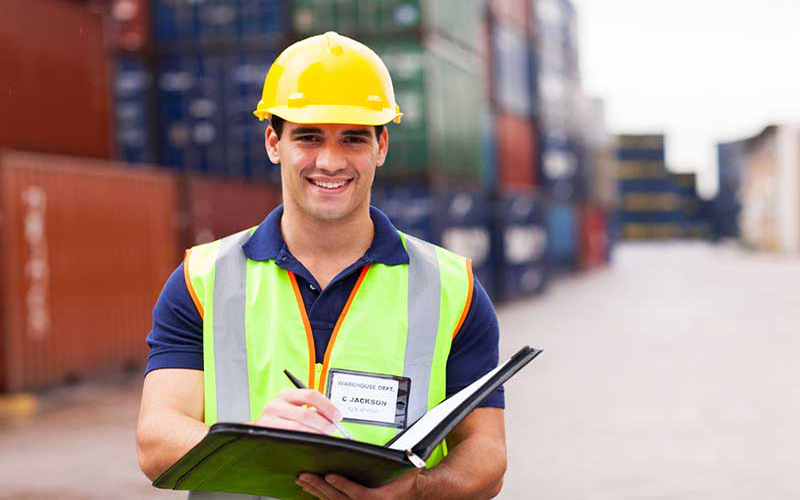 ترخیص کار کیست ؟